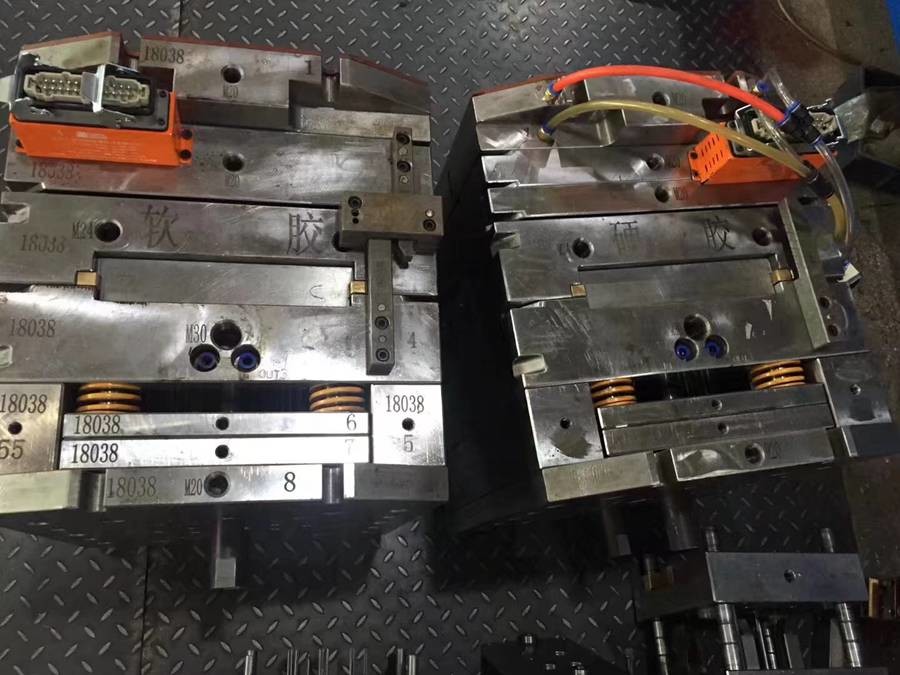 双色明博硬胶软胶